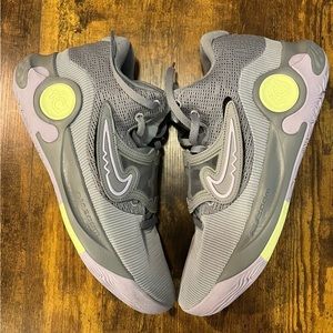 KD Trey 5 X, Size 13 men’s